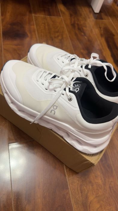 Кроссовки ON LOEWE