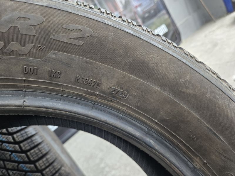 225/60/18 PIRELLI 4бр