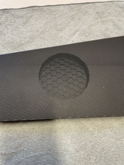 Plasa boxa bord auto vw golf 8