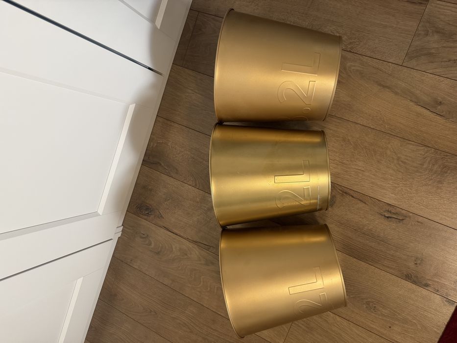 Ghivece metalice aurii IKEA
