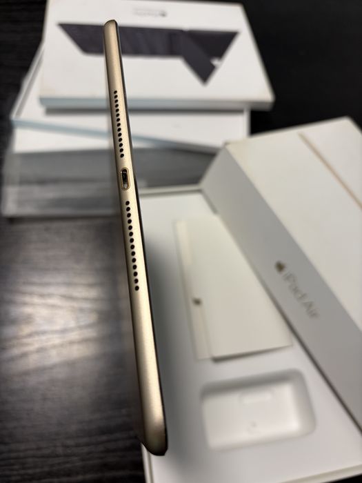 iPad Air 2 32gb WiFi&Celular Gold stare foarte buna cutie accesorii pentru piese