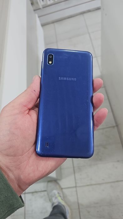Продам Самсунг А10