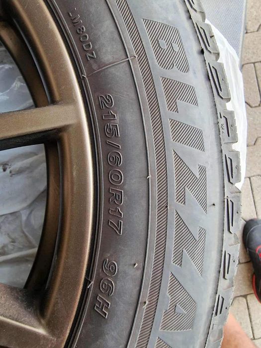 4 броя джанти НОВИ + 4 броя гуми