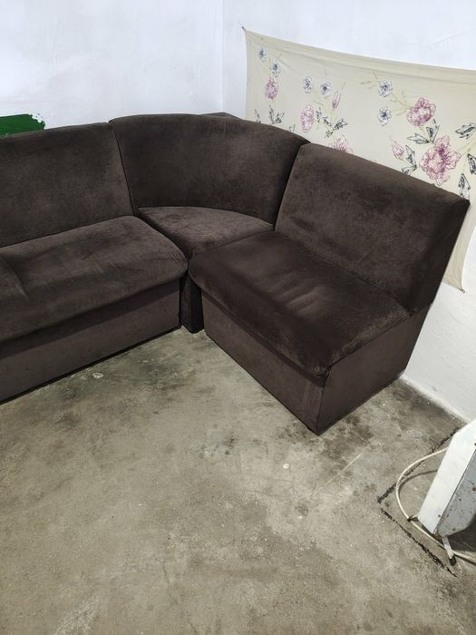Продавам  ъглов кухненски диван!