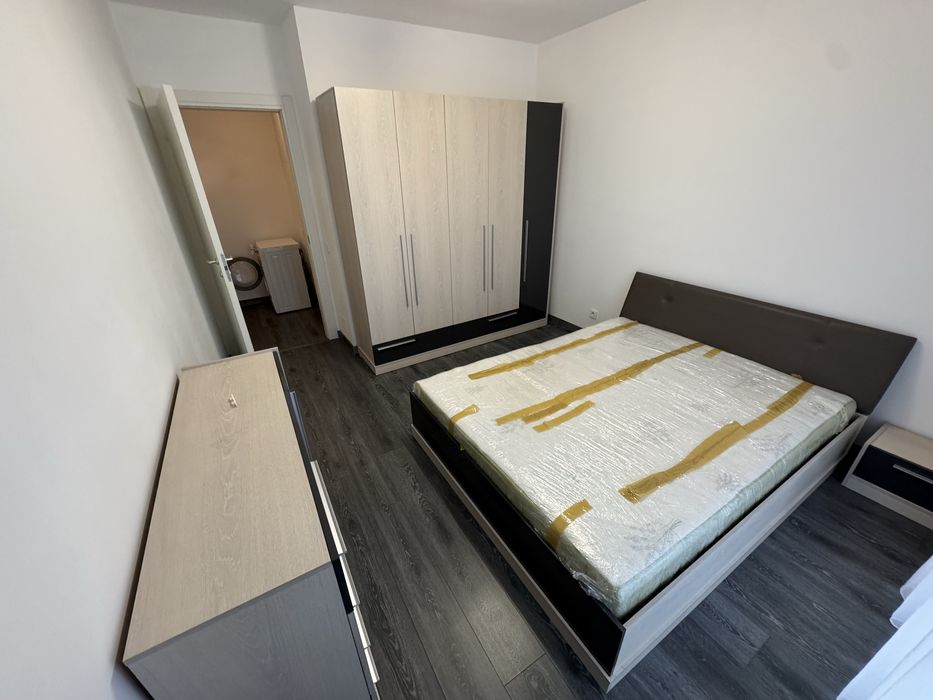 Inchiriere apartament 2 camere si loc de parcare