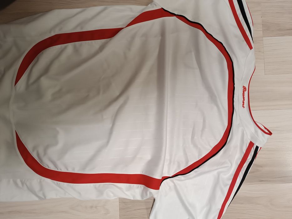 Tricou ac milan marimea L purtat cat de cat