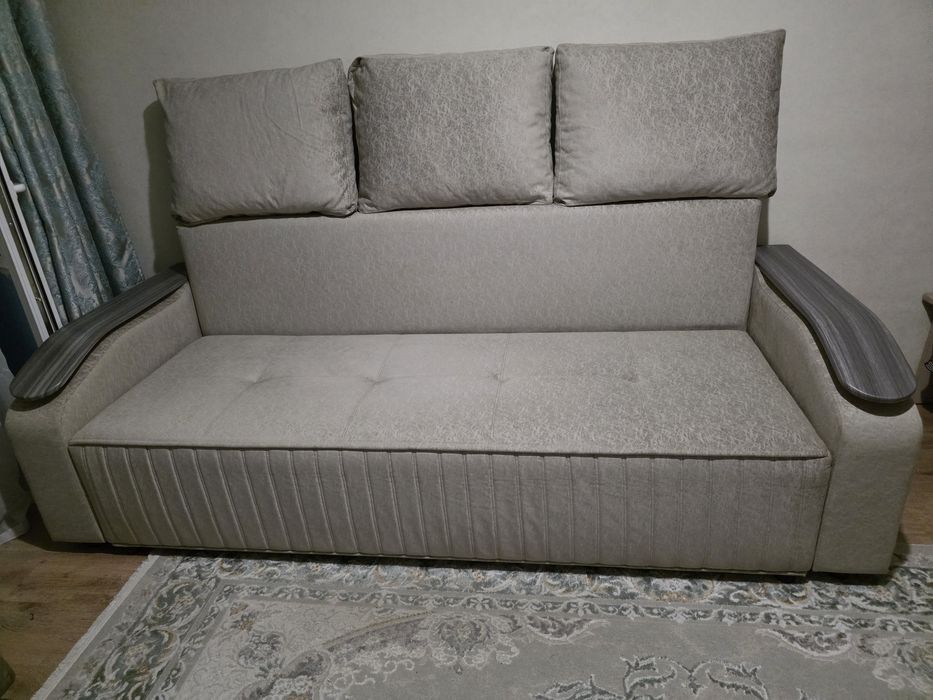 Продам диван новый