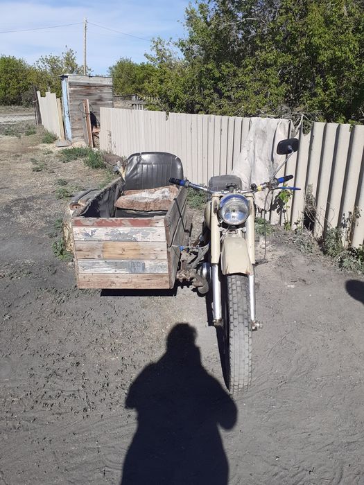 Продаётся мотоцикл с прицепом 1967 Планета 2