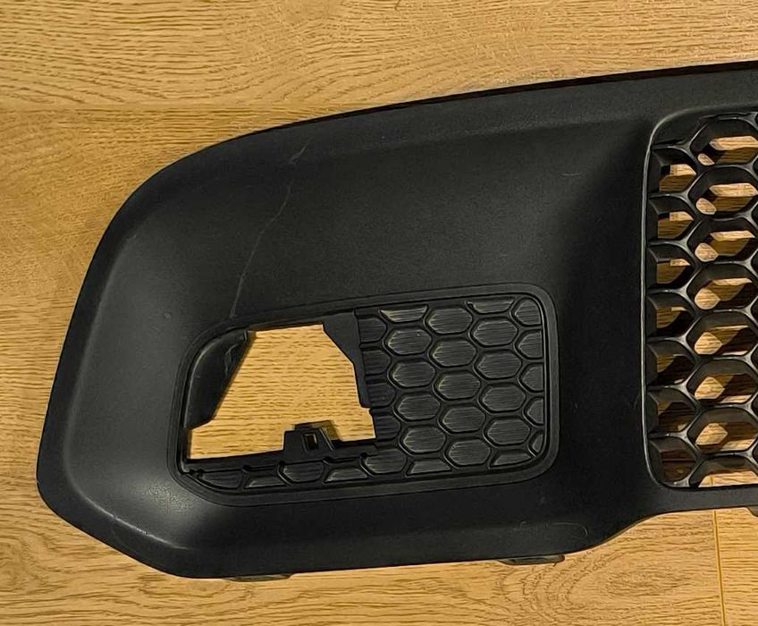 Решетка за предна долна броня Jeep Grand Cherokee 2017-2021