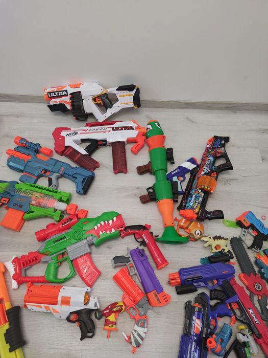Nerf pistoale puști