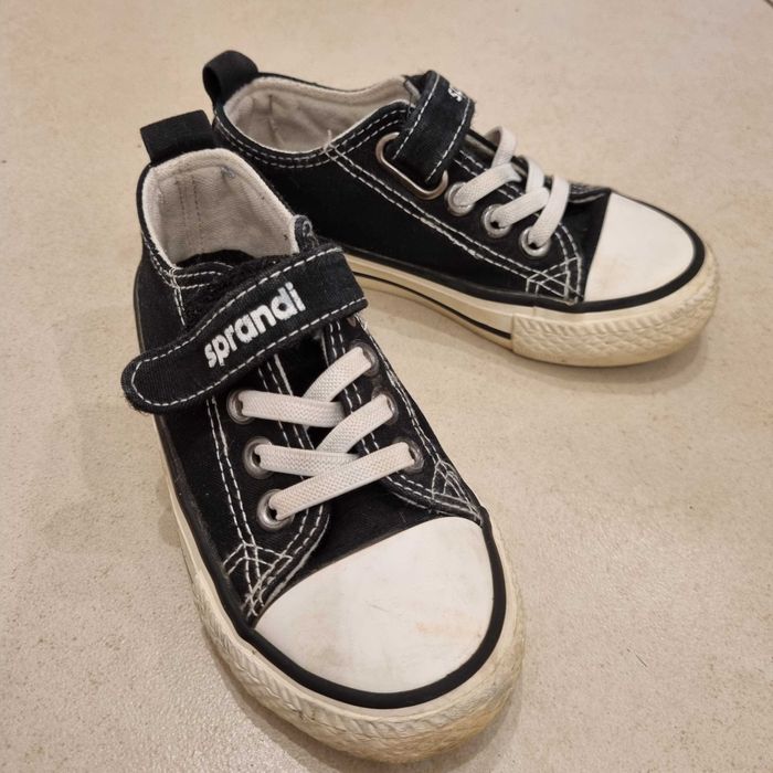 Papuci baietei marimea 24 Primigi