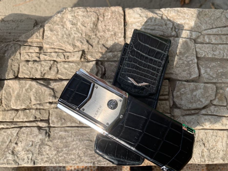 Ремонт сотовых Vertu толькл оригинал