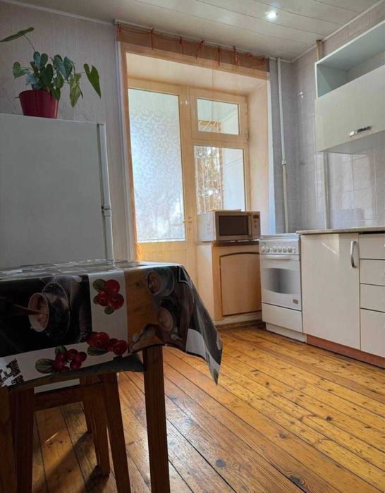 Метро Ойбек 2х комнатна