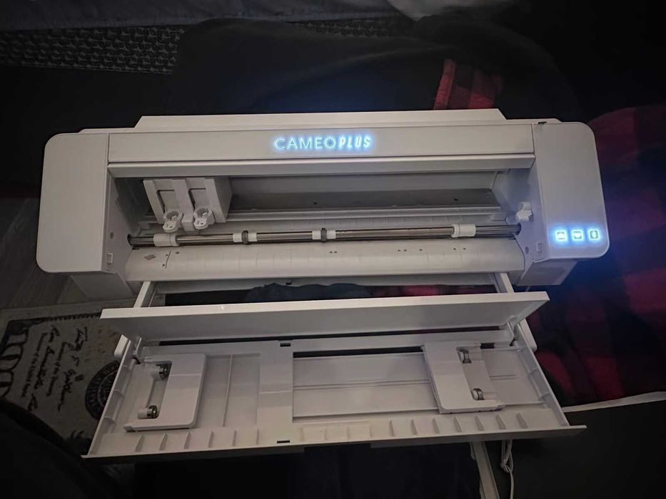 Silhouette Cameo 4 Plus Хоби плотер / cutter / plotter