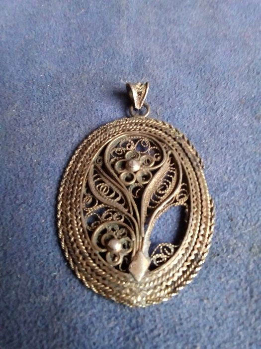 Парчета от стара гривна и др.