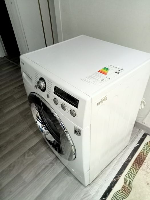 Продам стиралку LG 8kg