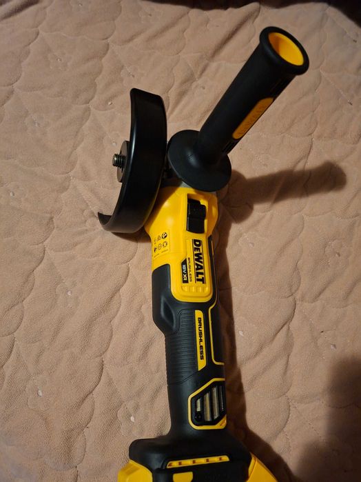Filetanta si flex dewalt