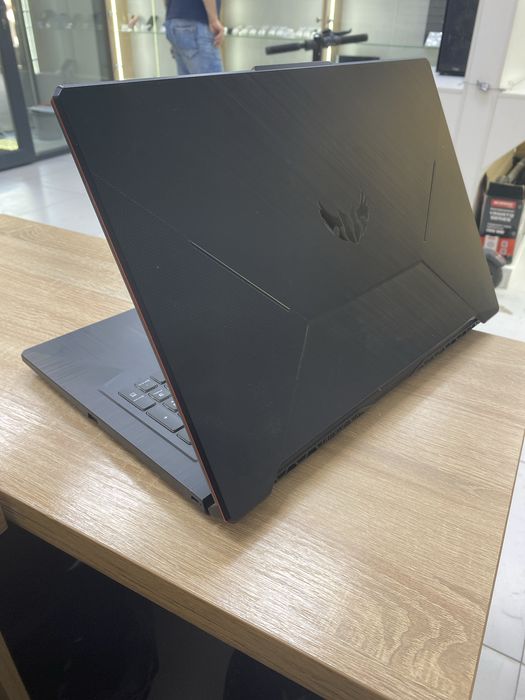 ноутбук Asus Tuf Gaming FA706|| (p25)