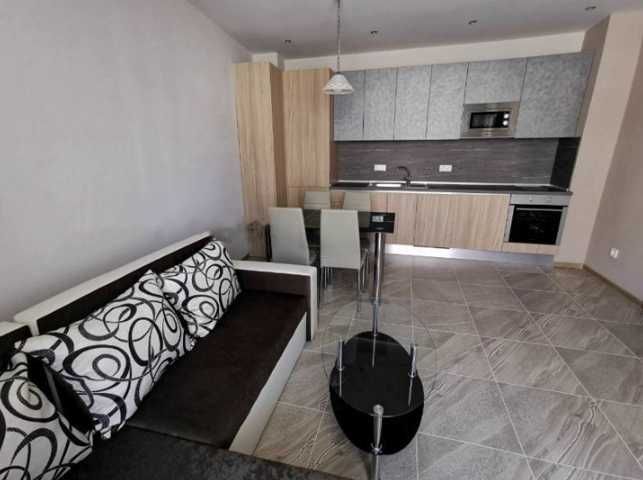 Дава се под наем Тристаен апартамент в София, Витоша - 90 кв.м за 663 € - Снимка #1