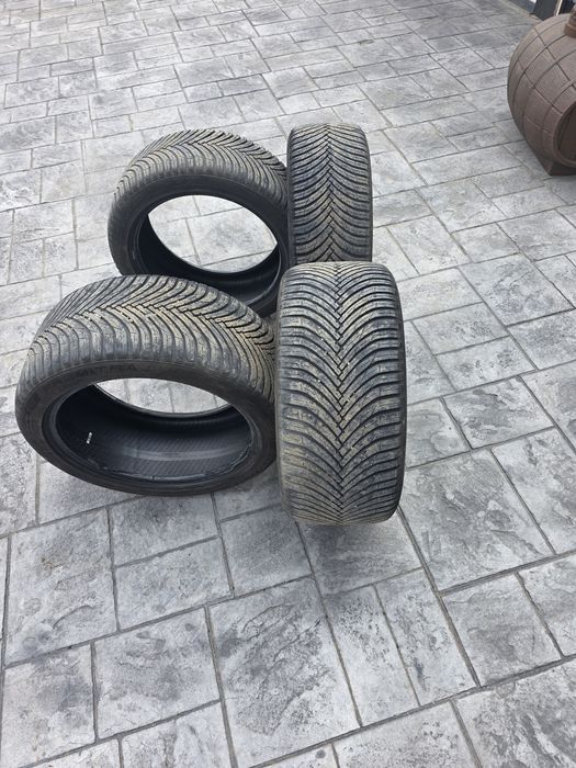 Cauciucuri 2 -275/40/19 + 2 - 245-45/19