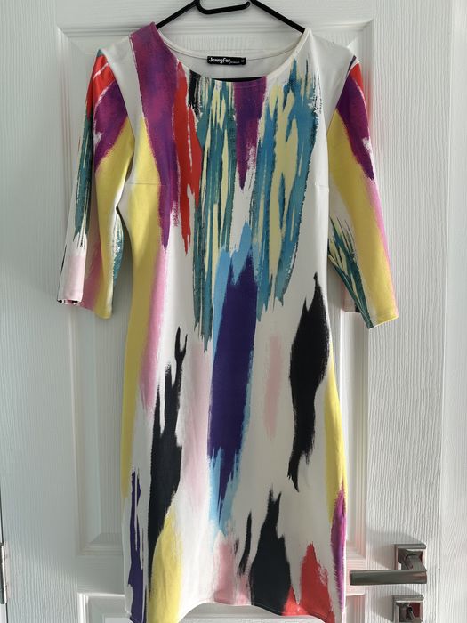 Шарена рокля по тялото