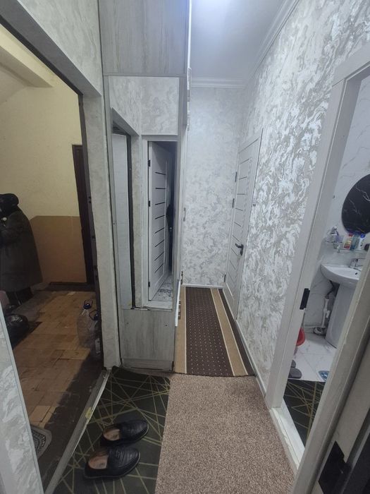 1 xona 2 xonali qilingan uy narxi kelishiladi