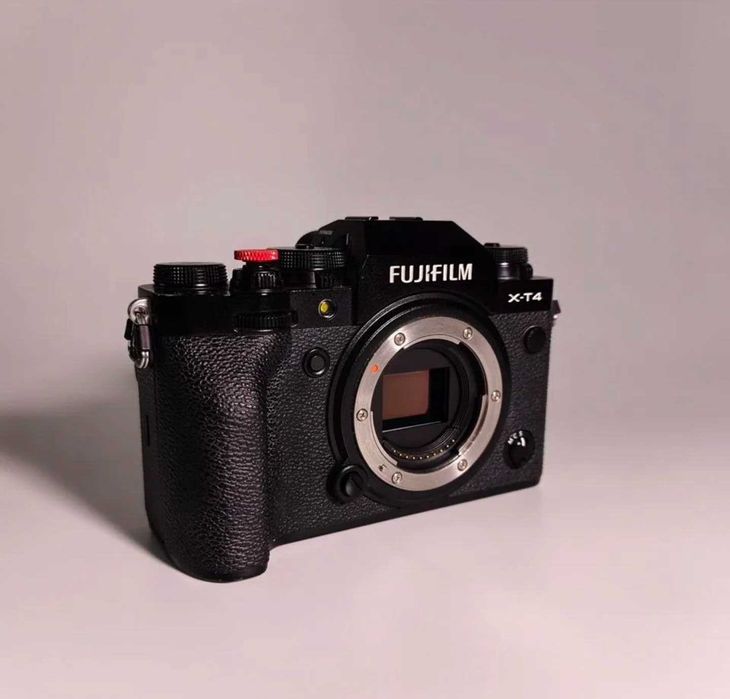 Fujifilm X-T4 - без пробега