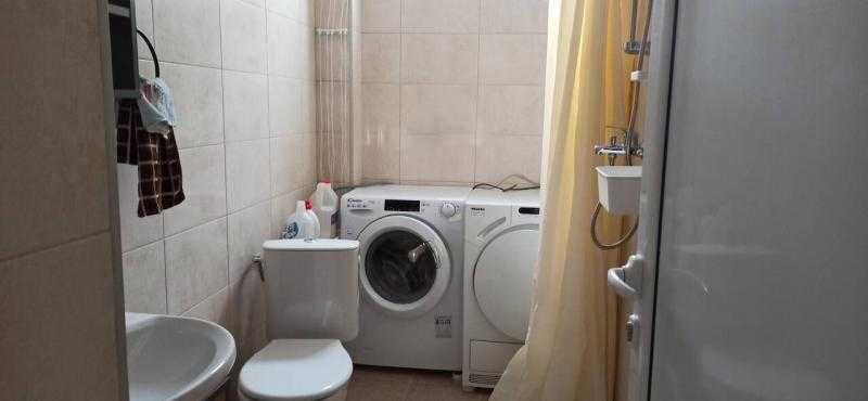 Дава се под наем Тристаен апартамент в Бургас, Център - 70 кв.м за 510 € - Снимка #7