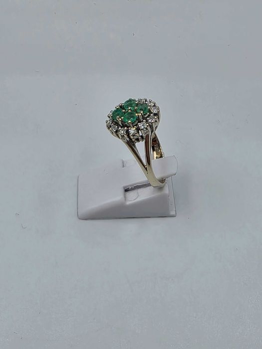 Inel de Aur 18K cu design modern