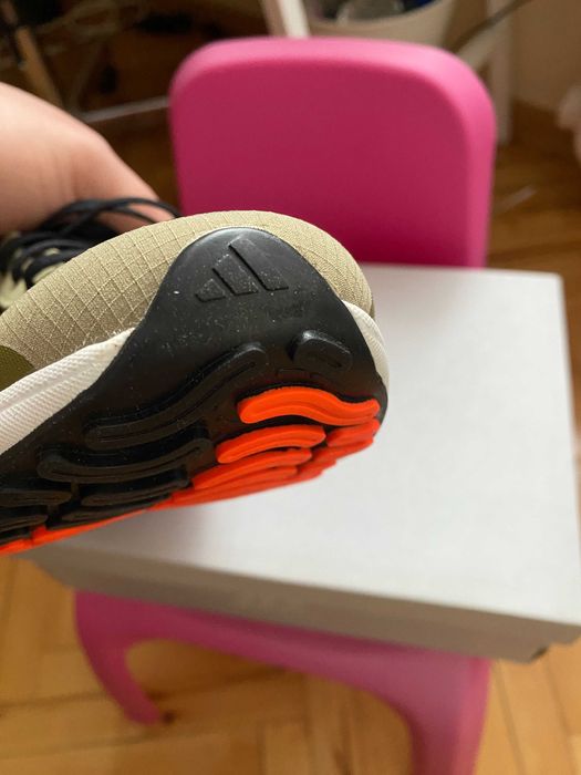 Продавам маратонки Adidas SUPERNOVA GORTEX