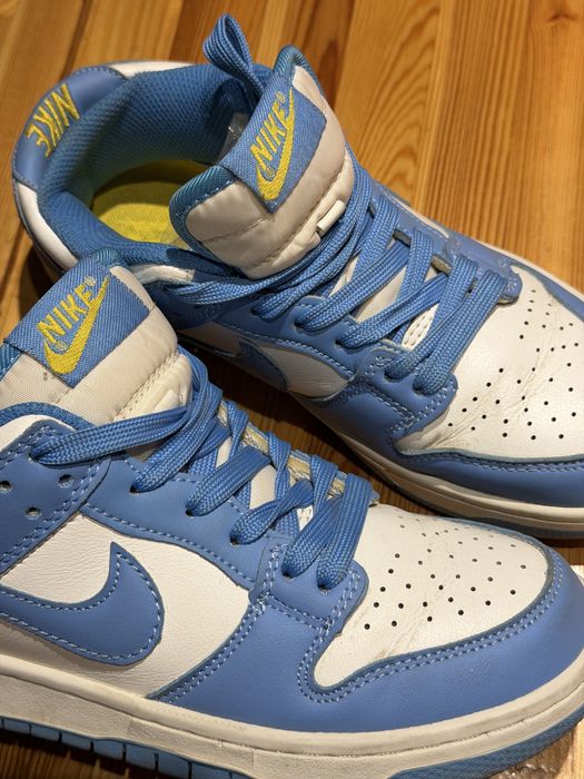 Кроссовки женская