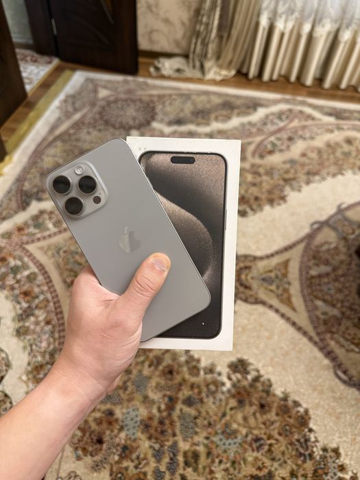 iPhone 15 pro max natural 256 gb