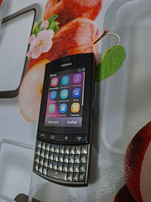 Nokia 303 в хорошем состоянии