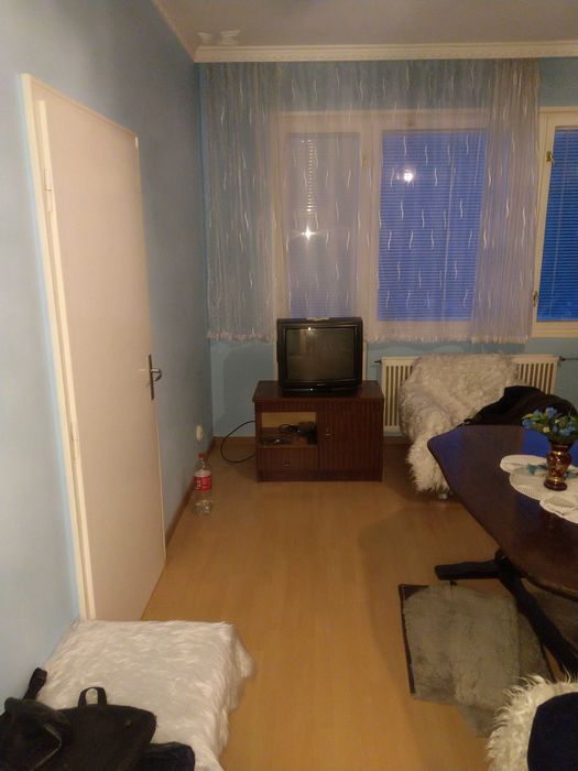 Продава се Тристаен апартамент в Варна, Младост 1 - 7953 кв.м за 12 €/кв.м - Снимка #10