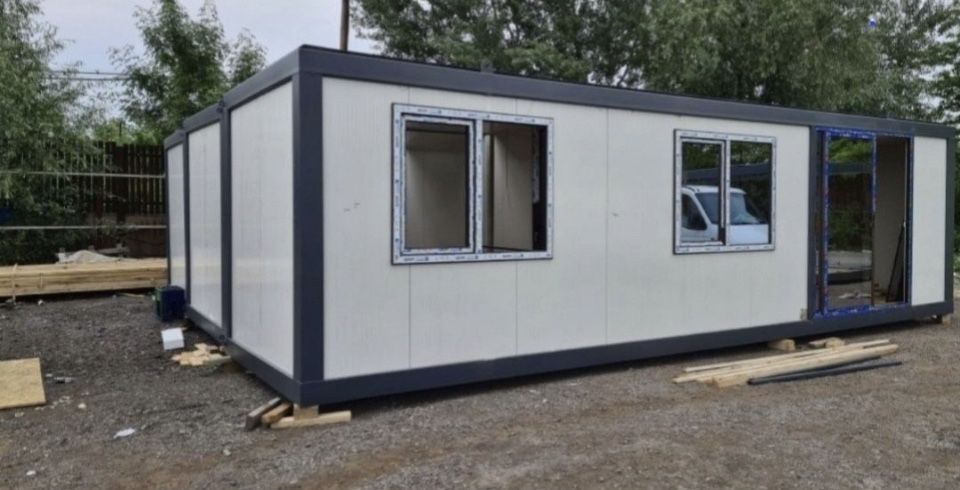 Vand containere modulare ce pot fi personalizate