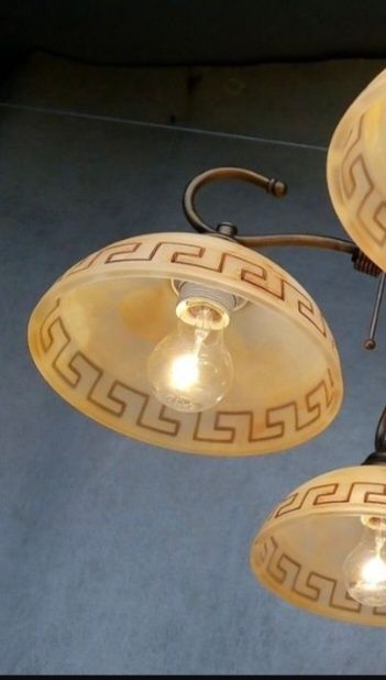 Продаётся люстра 5 рожковая