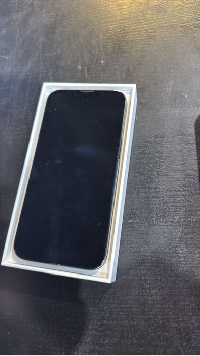 Iphone 13 сатылады срочно RED Расрочка бар