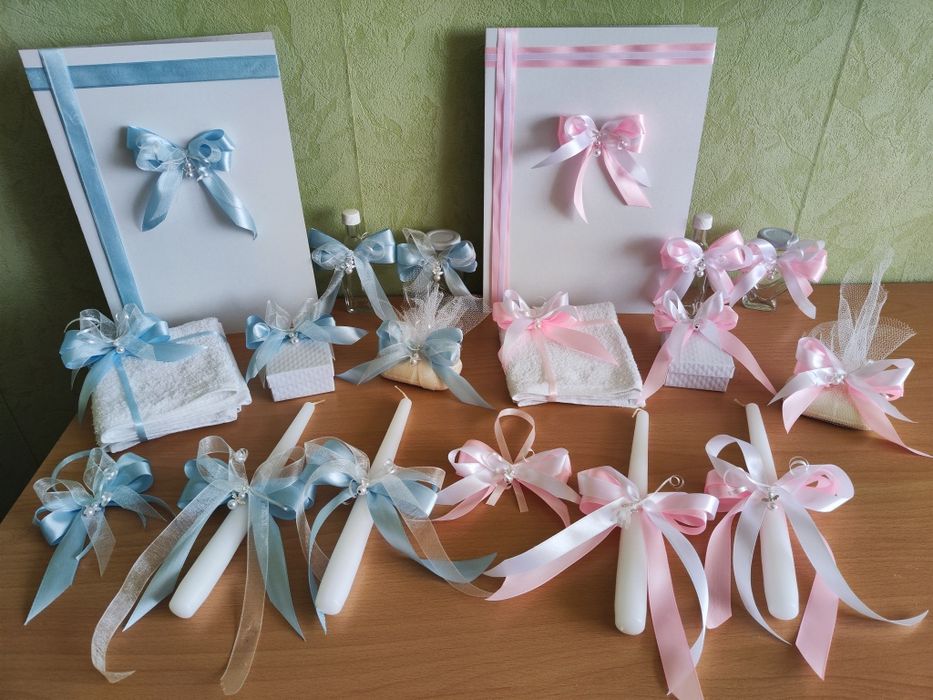 Покани, подаръчета и комплекти за кръщене в цвят по избор на клиента