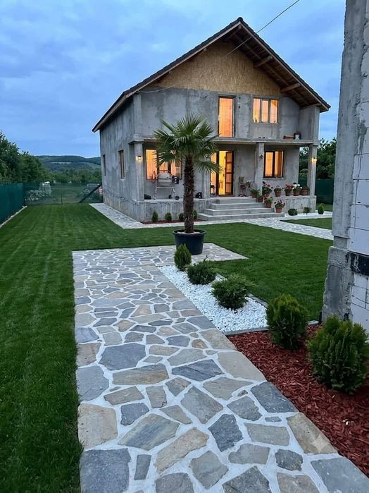Pavaj din piatră naturală