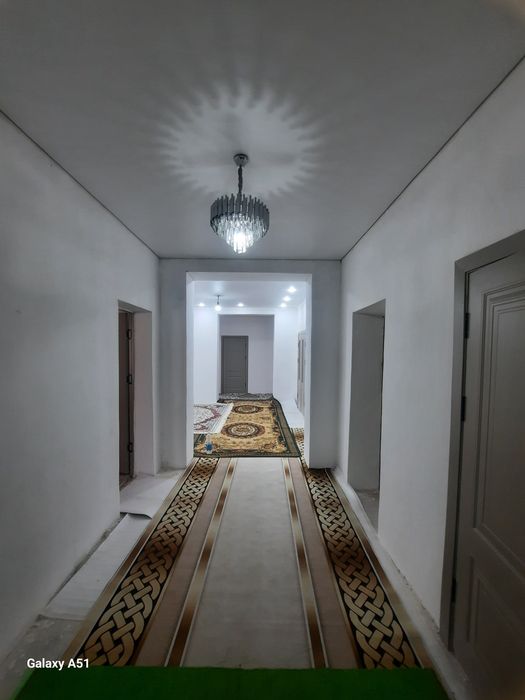 Жер үй сатылады.