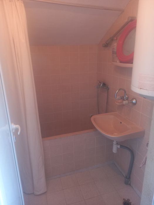 Дава се под наем Къща в Варна, м-т Зеленика - 125 кв.м за 790 € - Снимка #1