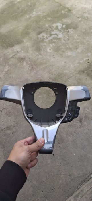 Продам кнопку руля от спарка 4 позиции с пласмассовыми деталями фото