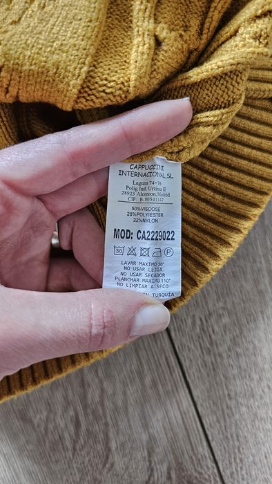 Дамски пуловери размер М