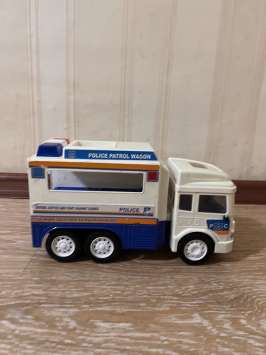 Продам детский грузовик