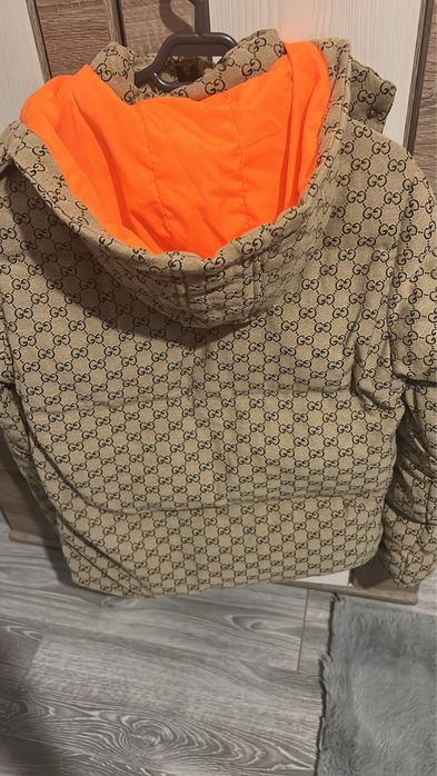 Geaca Gucci calitate premium !!