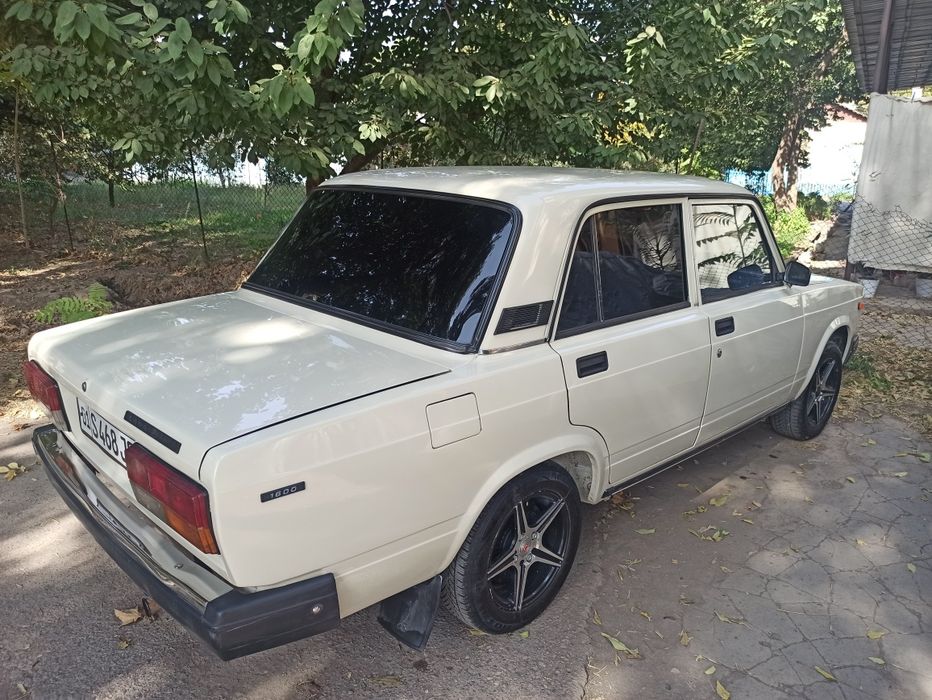 Vaz 07 jiguli 96- yil sotiladi