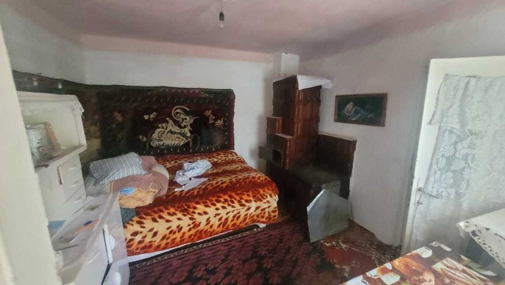Teren PREMIUM 1904 mp + Casă bâtrânească -  Matca, jud. Galați – Semicentral, toate utilitățile la poartă, curent activ, asfalt
