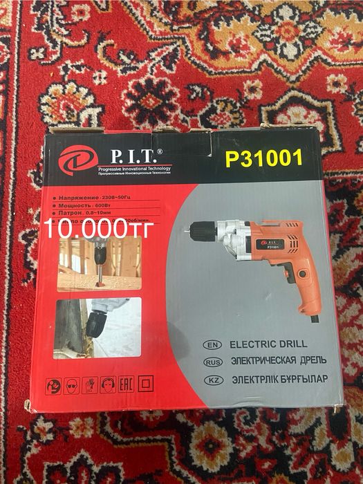 Электрическа дрель и болгарка