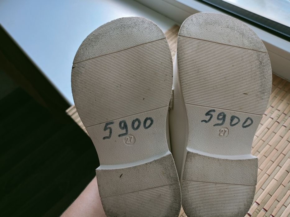 Продаются туфельки для девочки