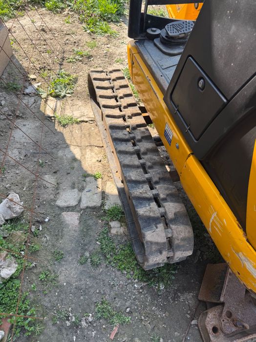 Мини  багер JCB 8018 2015 година 1.8т